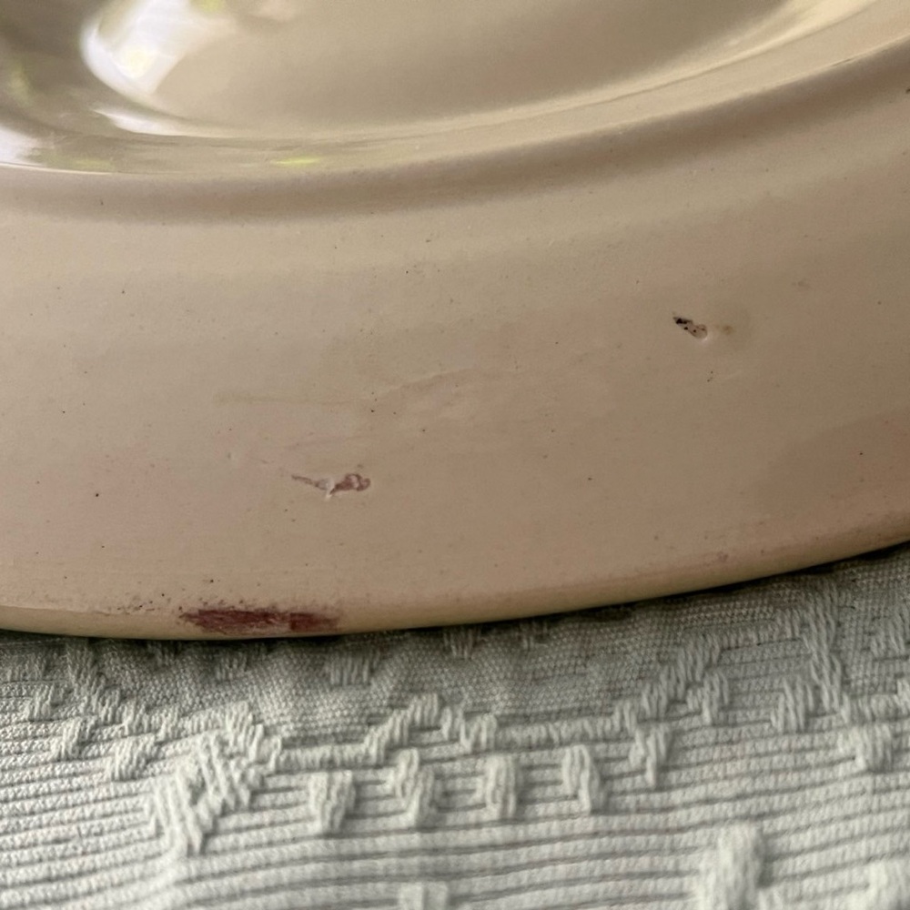1930's French Artichoke
Plate by Gien. - Picture 8 of 12